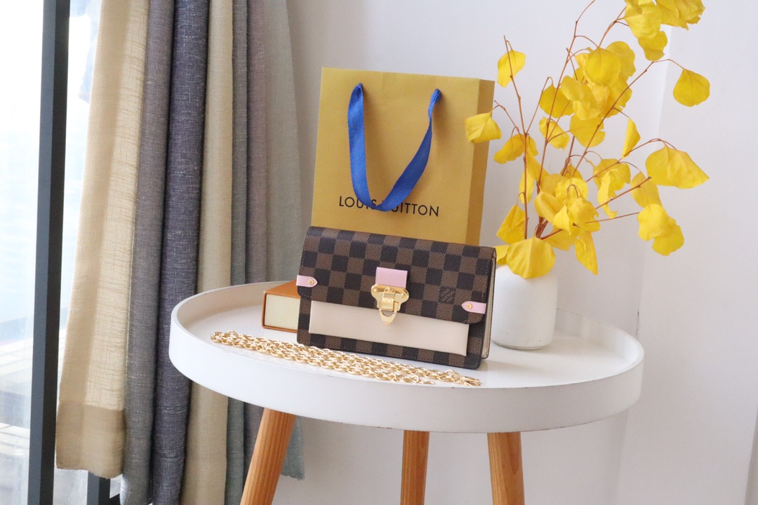 루이비통 Louis Vuitton N60221 지갑 19CM