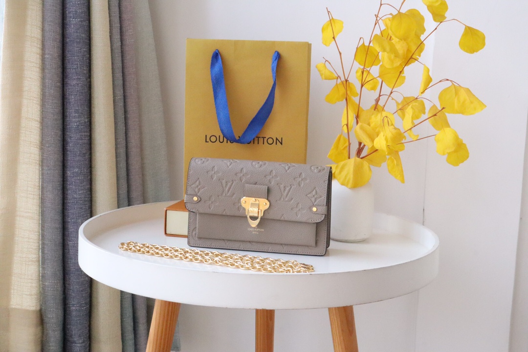 루이비통 Louis Vuitton M67841 지갑 19CM