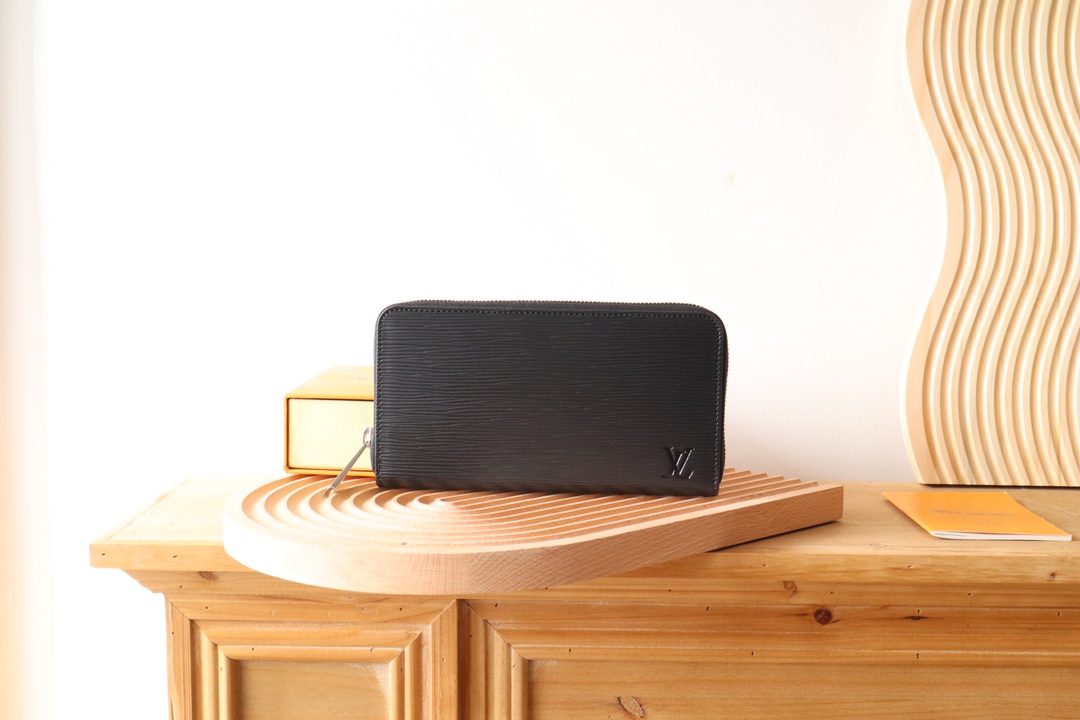 루이비통 Louis Vuitton M60017 지갑 19CM