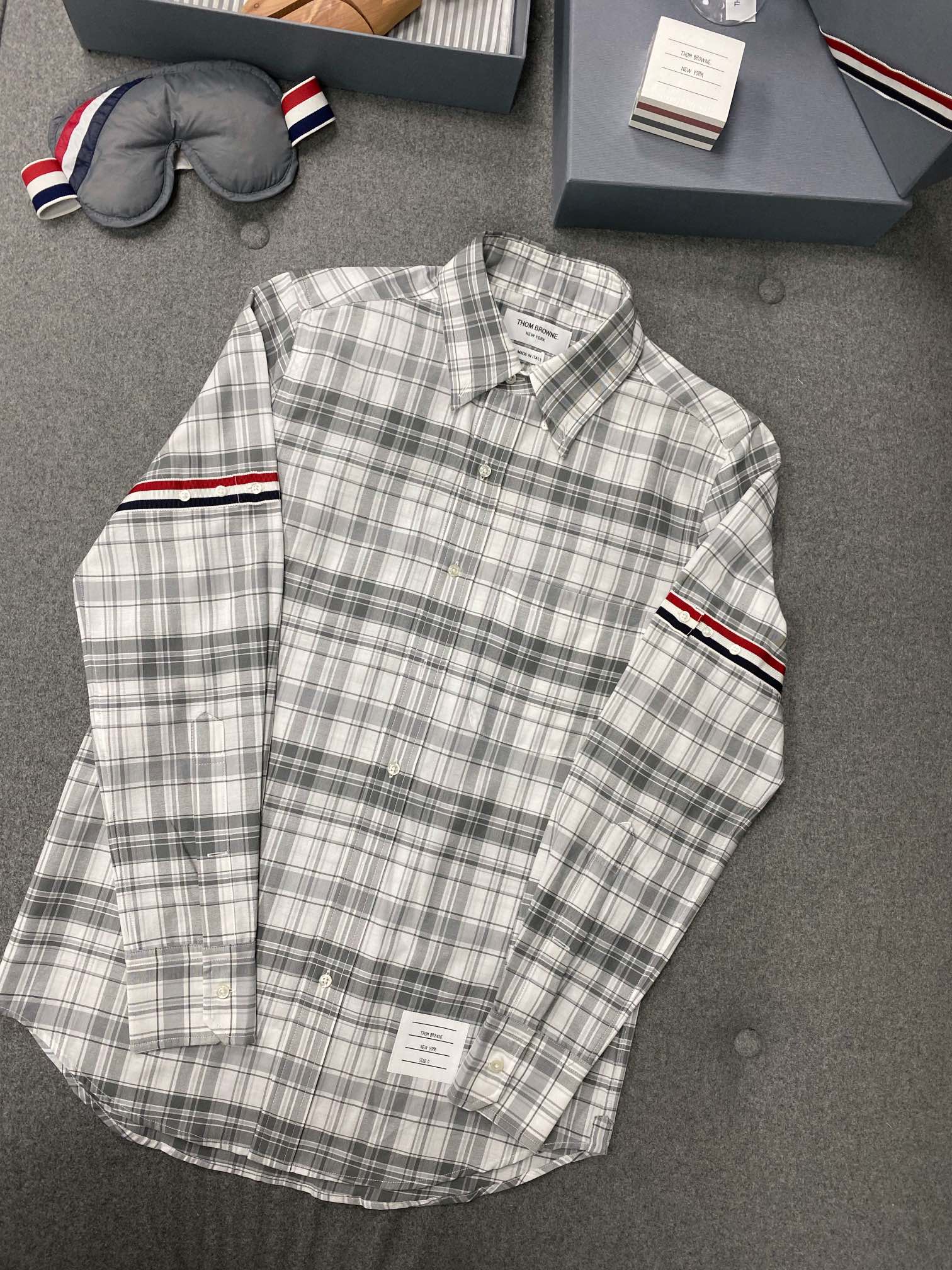 톰브라운 Thom Browne 셔츠