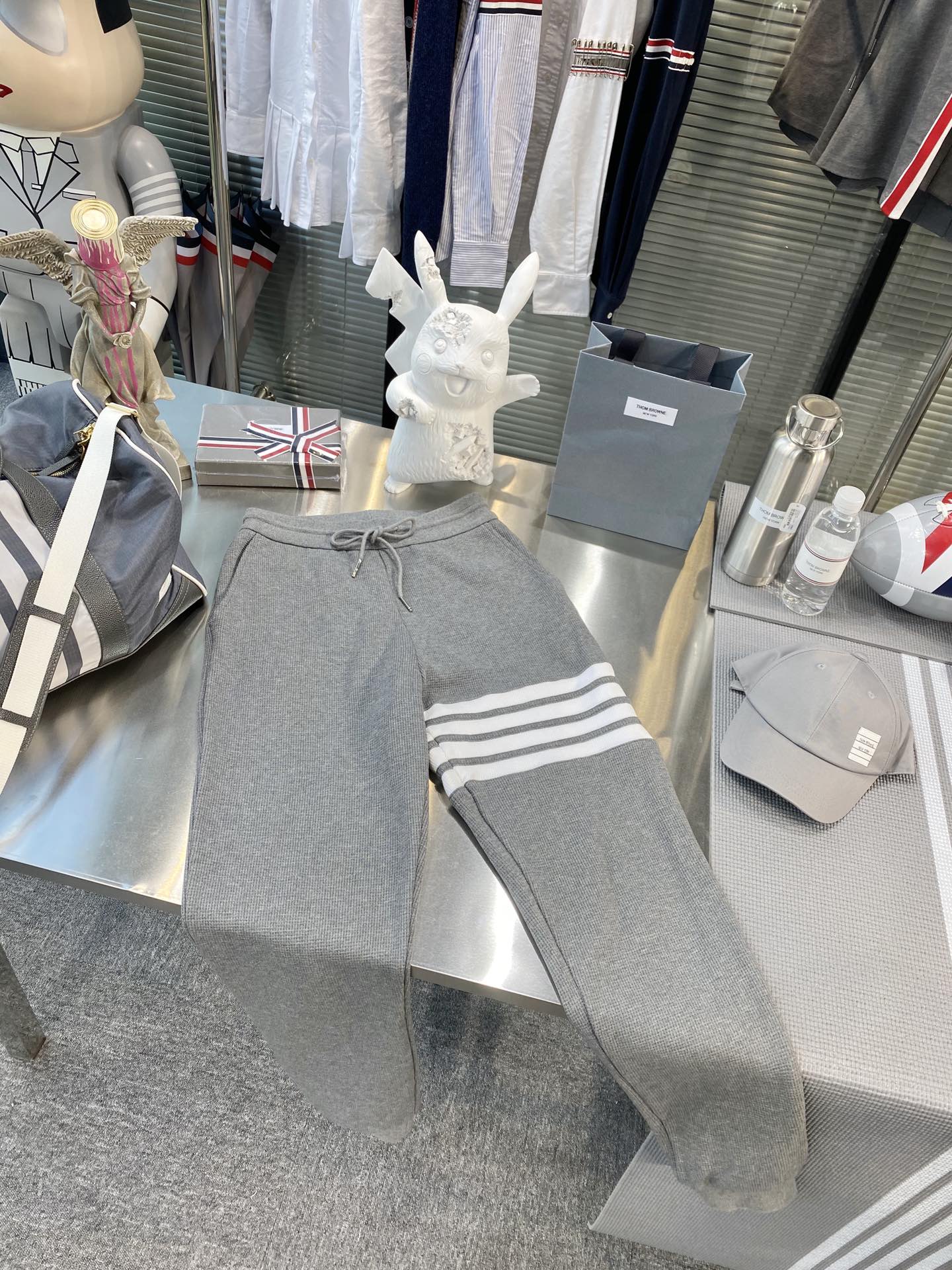 톰브라운 Thom Browne 바지