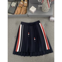 톰브라운 Thom Browne 치마