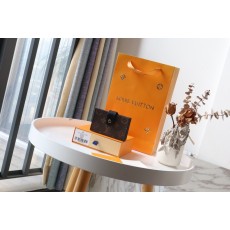 루이비통 Louis Vuitton M69761 카드 케이스 10.5CM