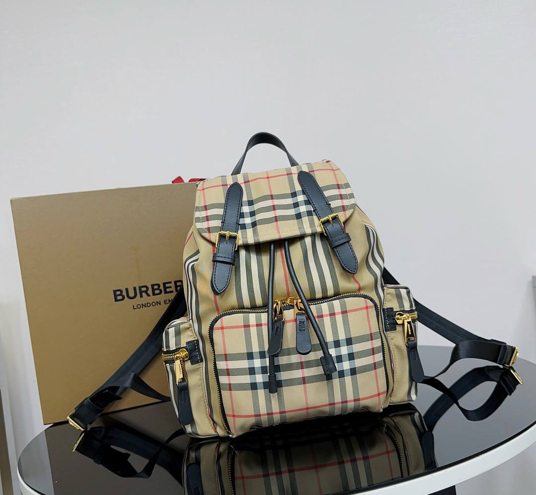 버버리 Burberry 1861 백팩 33CM