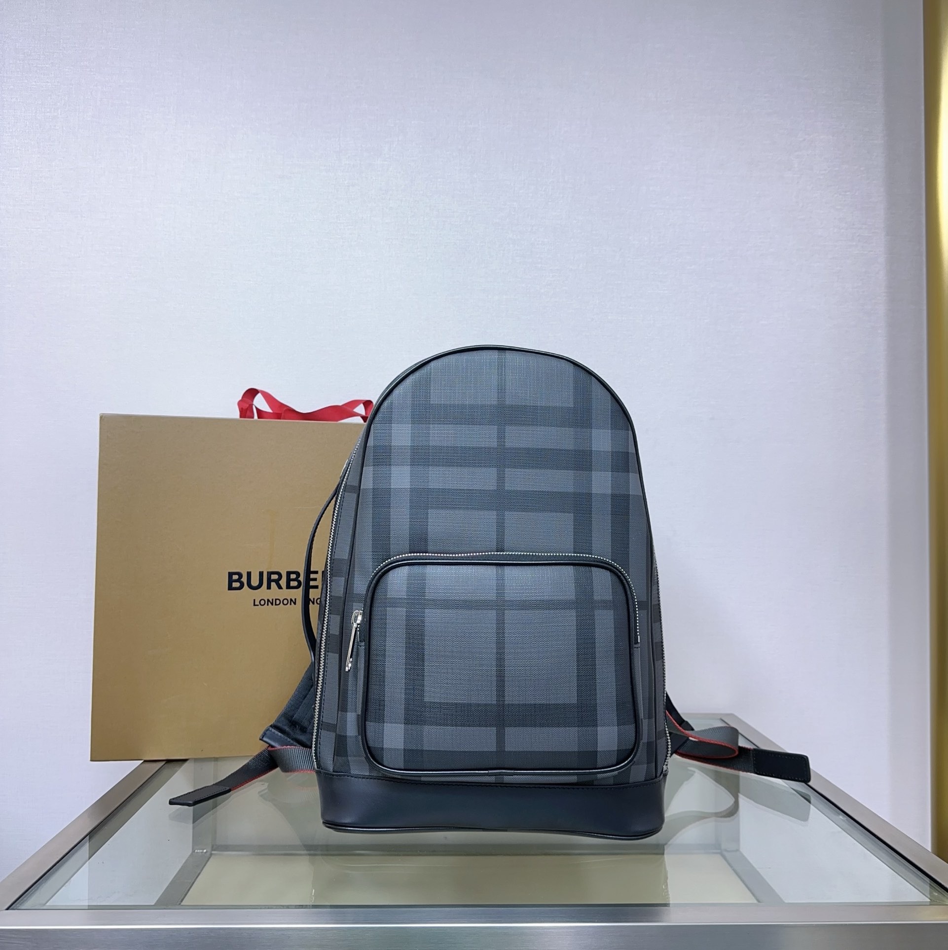 버버리 Burberry 1061 백팩 44CM