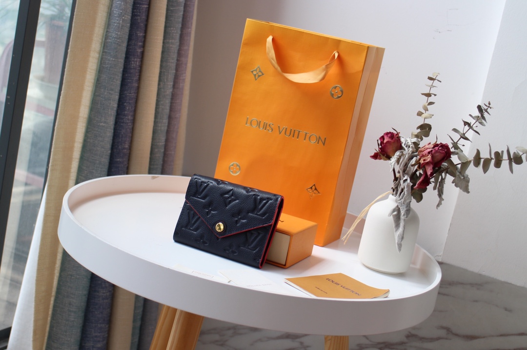 루이비통 Louis Vuitton M81476 지갑