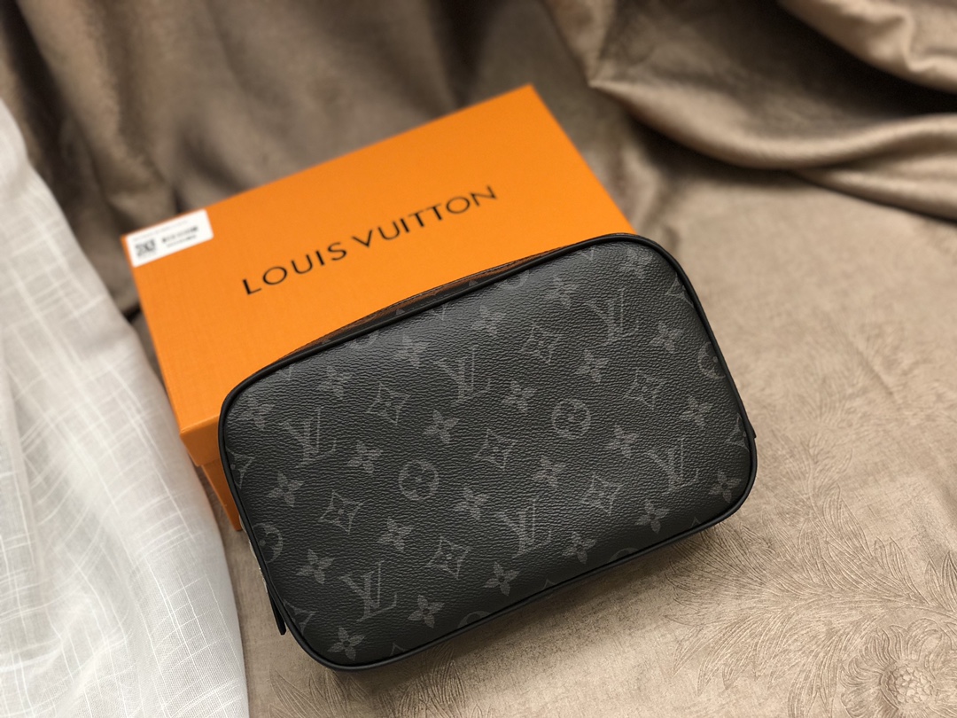 루이비통 Louis Vuitton M43383 파우치 26CM