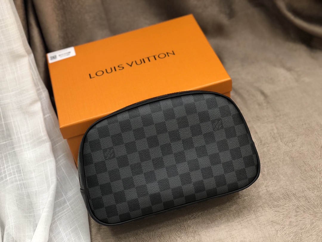 루이비통 Louis Vuitton N47527 파우치 25.5CM