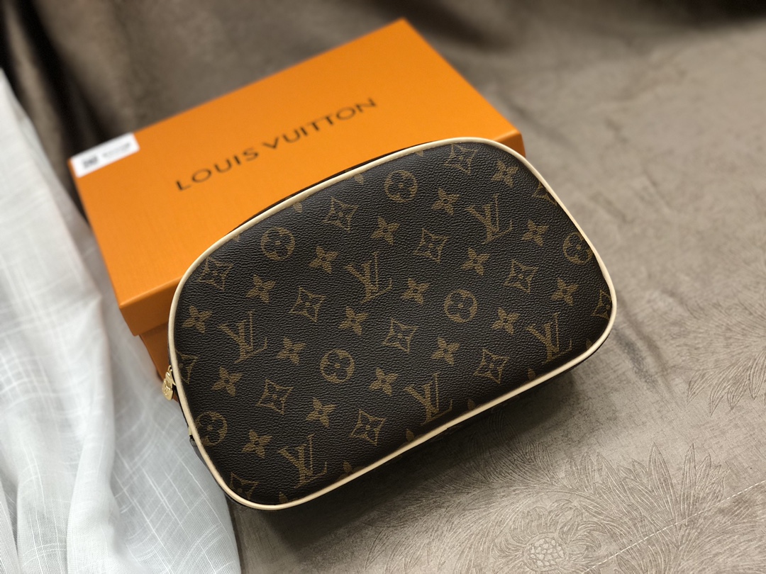 루이비통 Louis Vuitton N47527 파우치 25.5CM