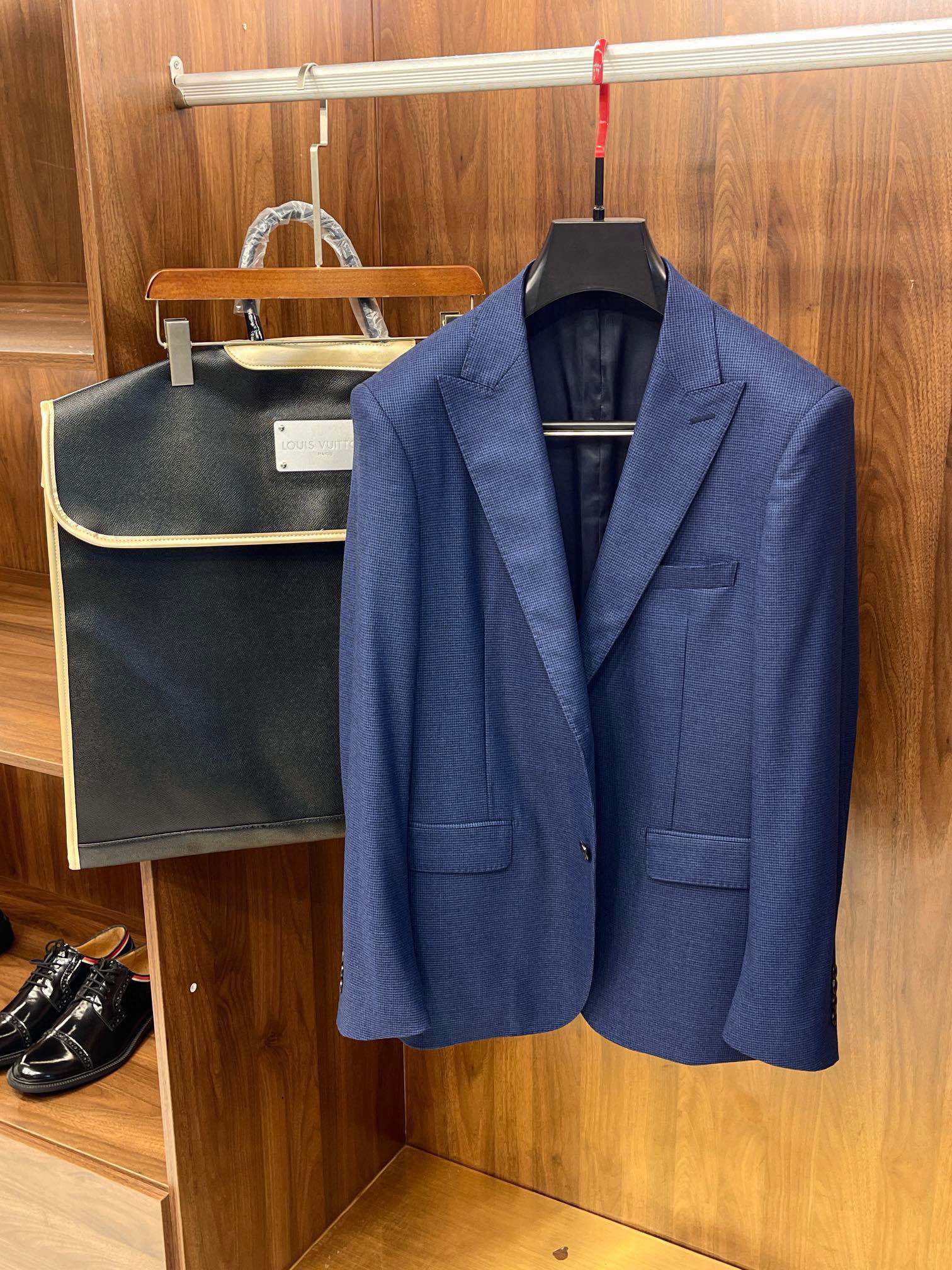 루이비통 Louis Vuitton 양복