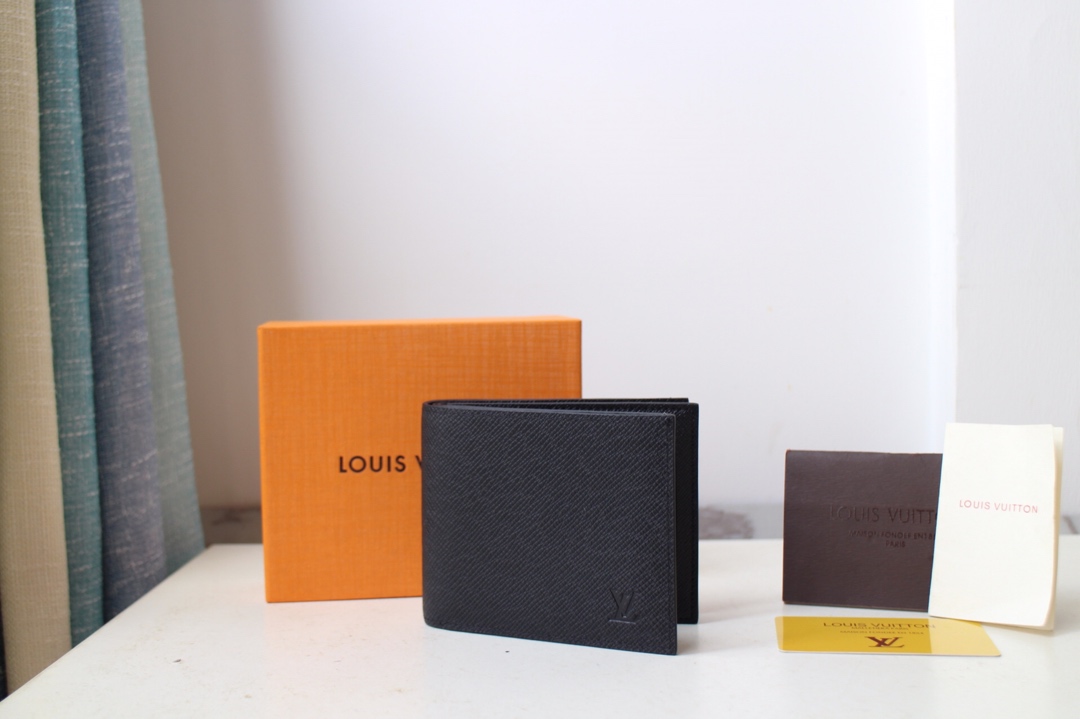 루이비통 Louis Vuitton M60053 지갑