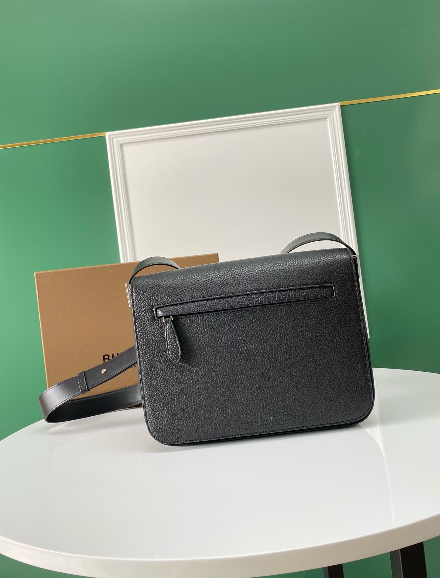 버버리 Burberry 0361 크로스 백 28CM