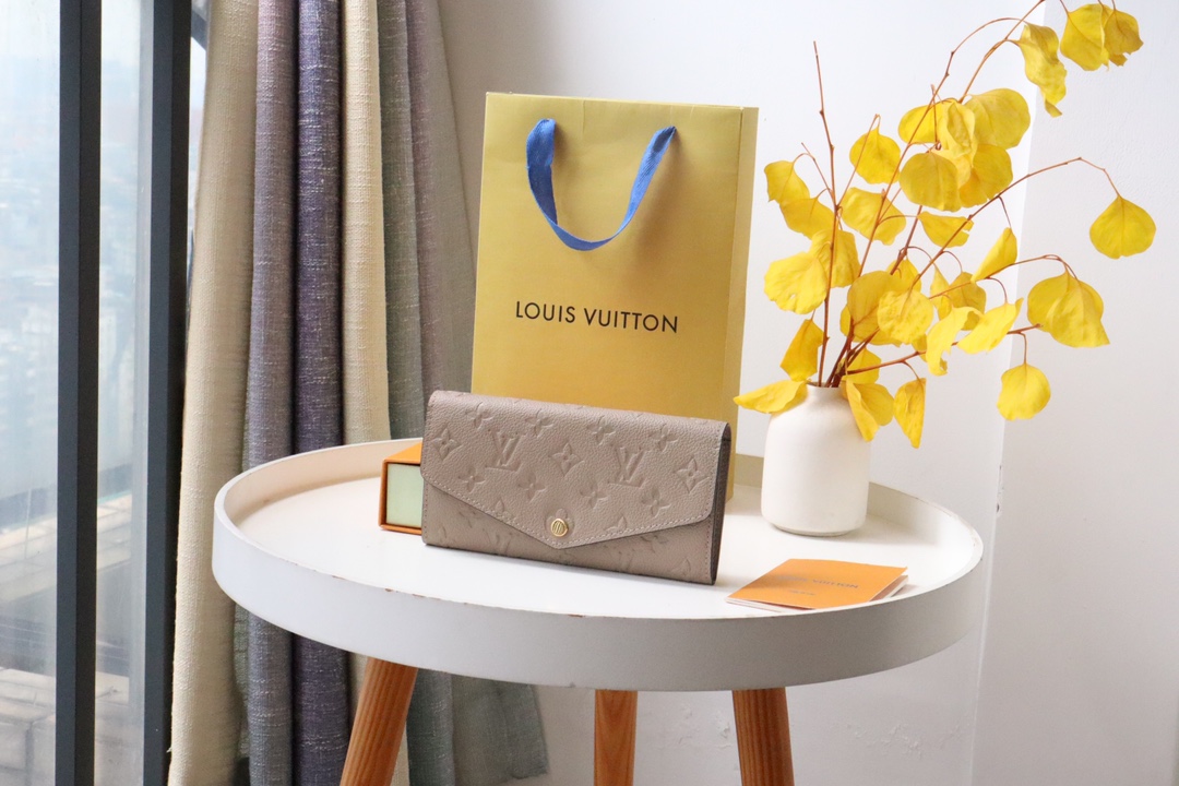 루이비통 Louis Vuitton M60571 지갑 19.5CM