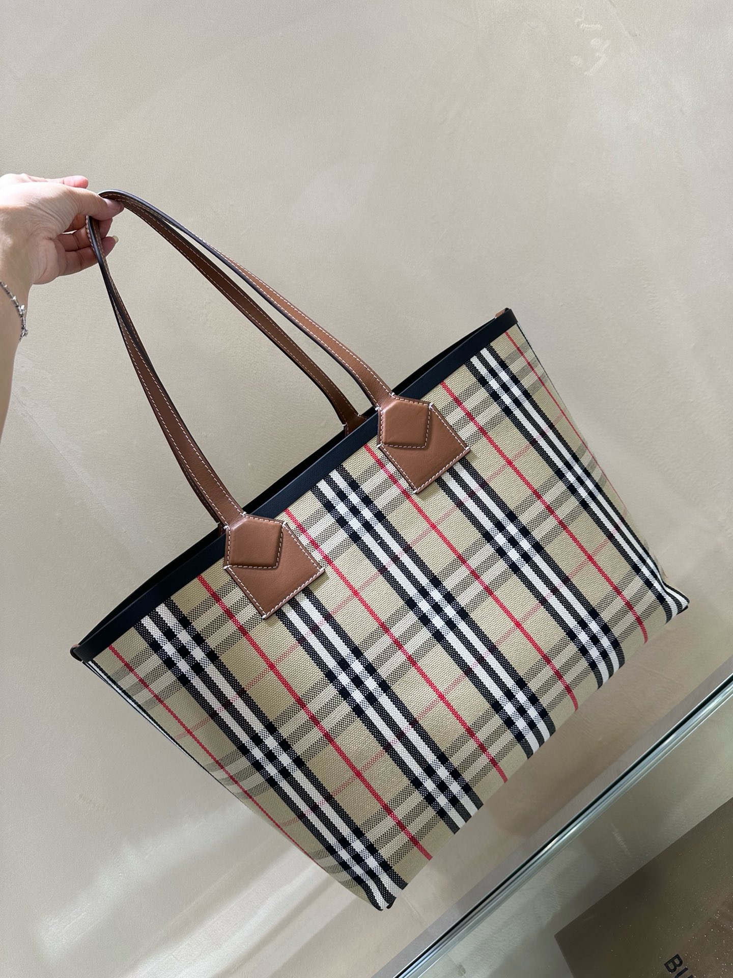 버버리 Burberry 2231 토트 백 51.3CM