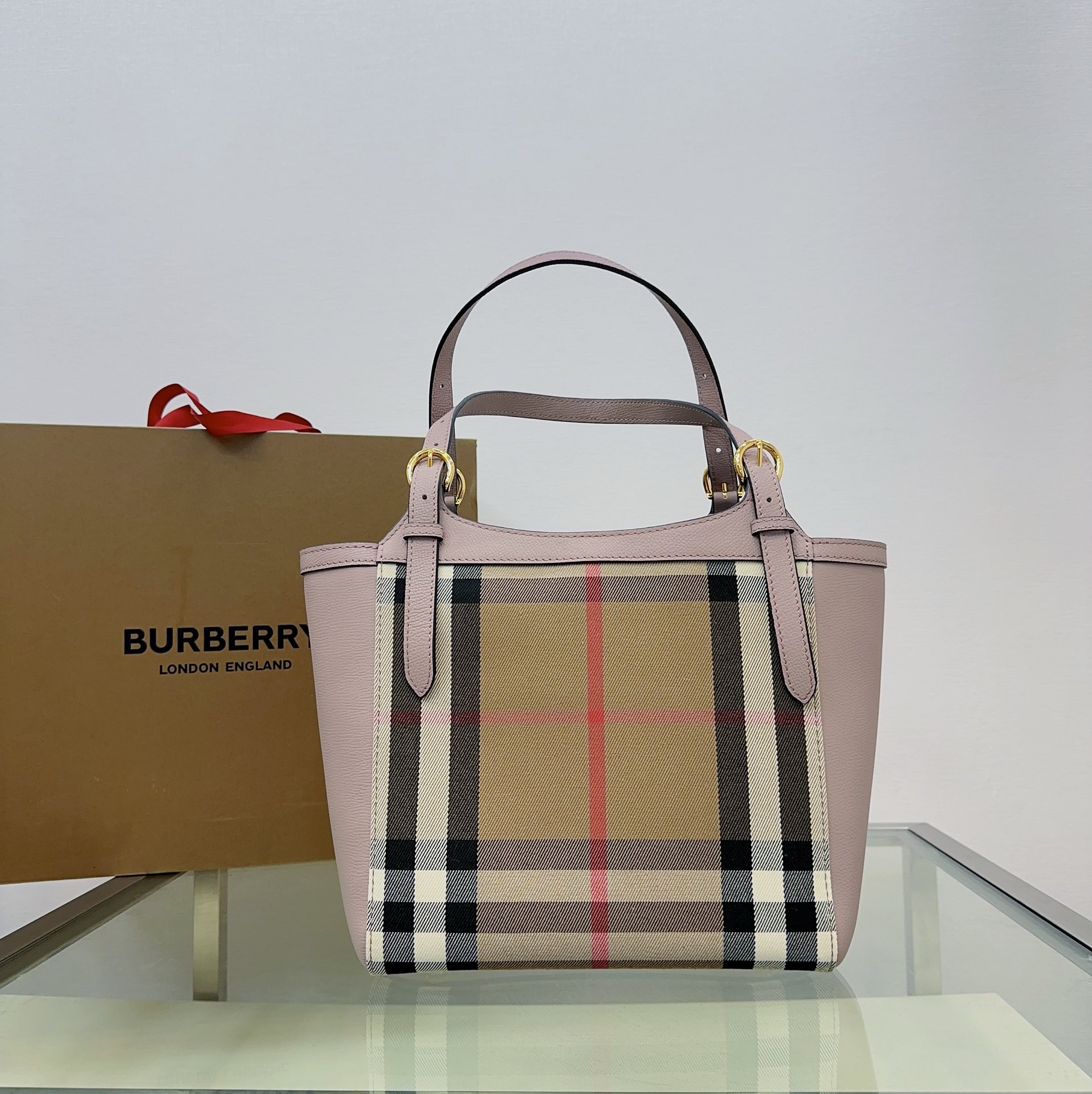 버버리 Burberry 30291 The Canter 토트 백 26CM