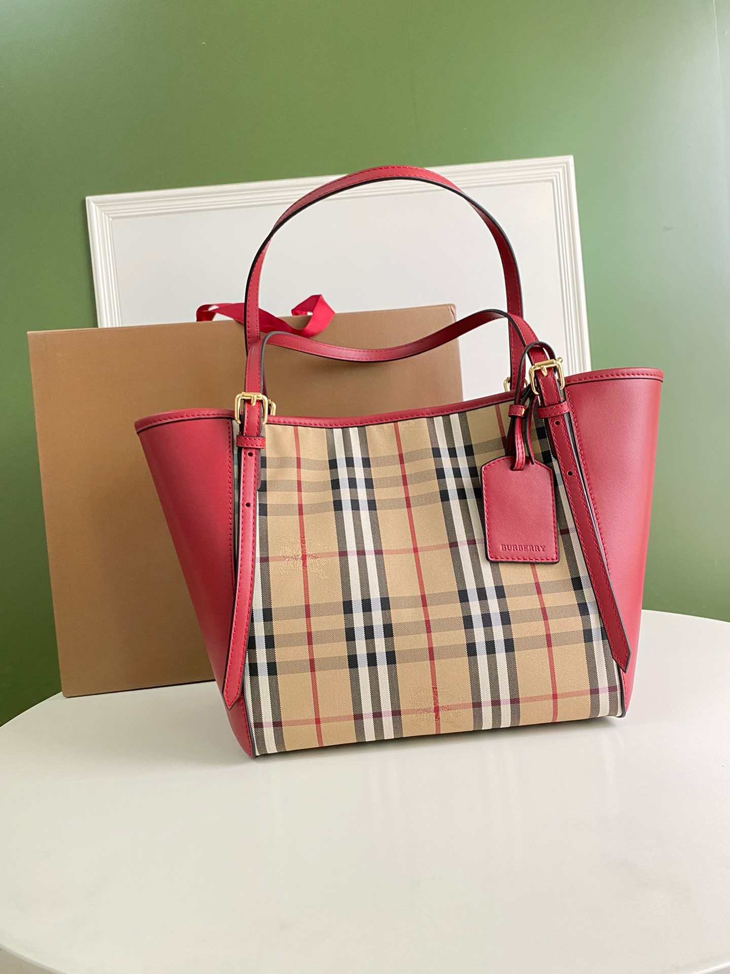 버버리 Burberry 8818 토트 백 28CM