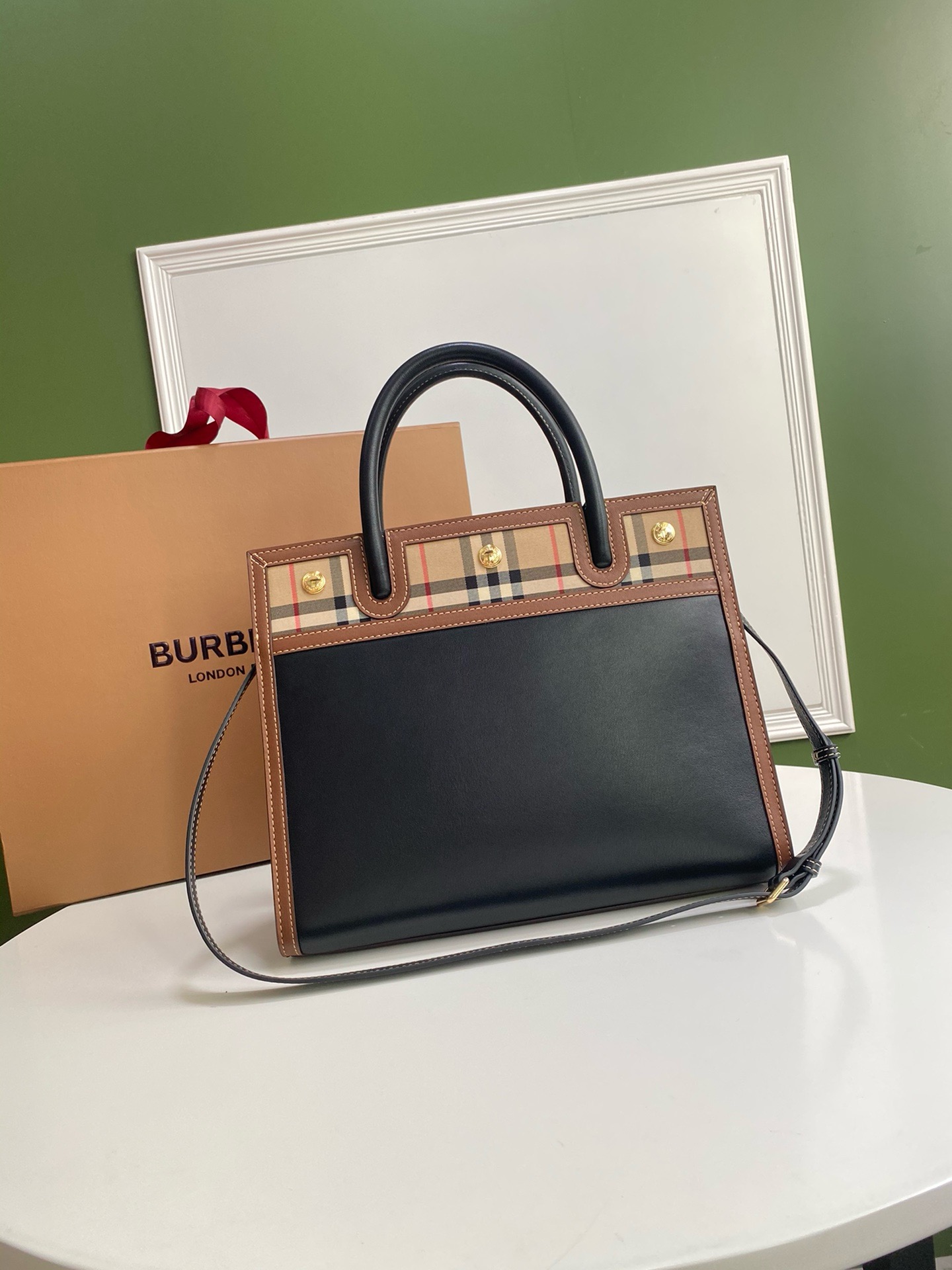 버버리 Burberry 2661 토트 백 32CM
