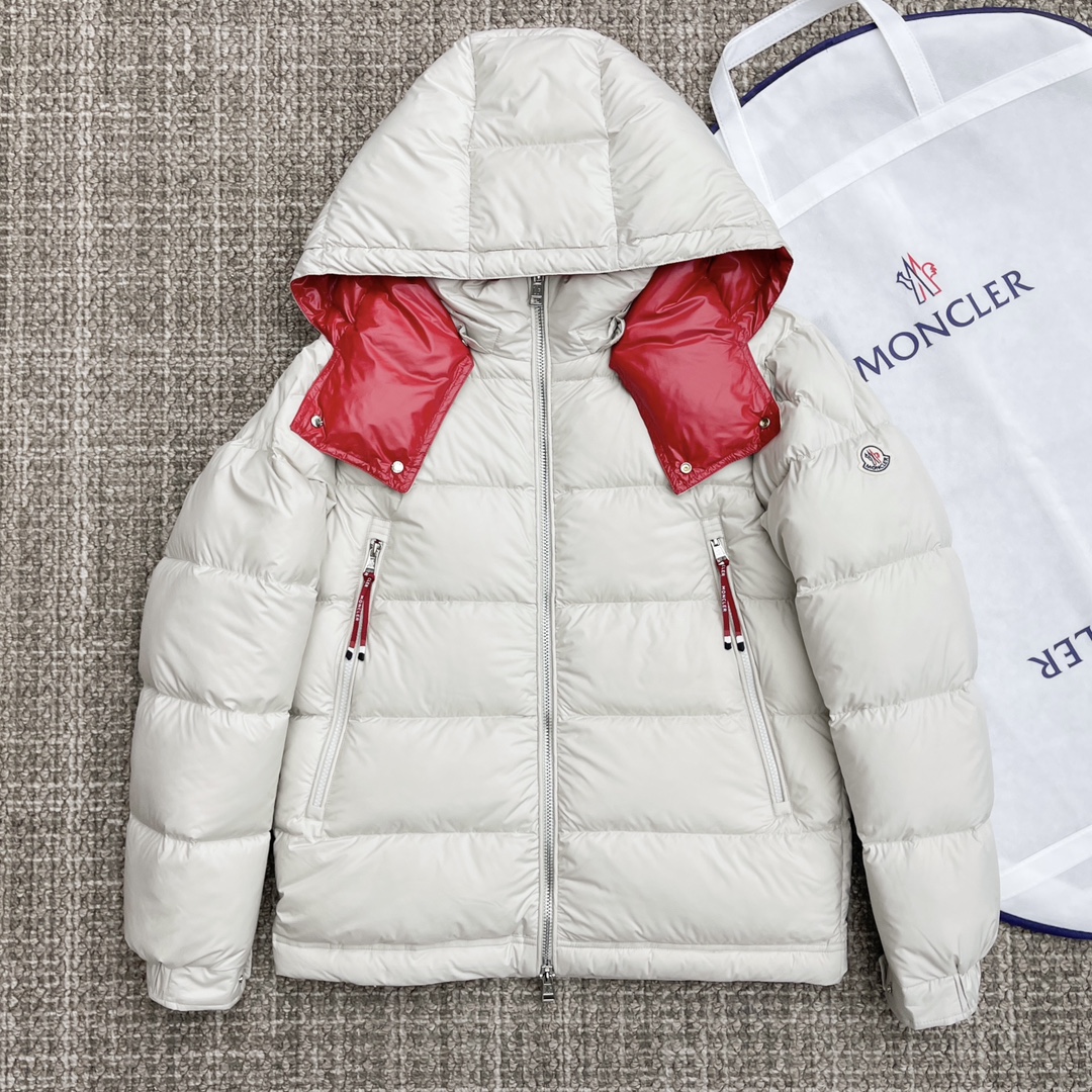 몽클레어 Moncler 패딩