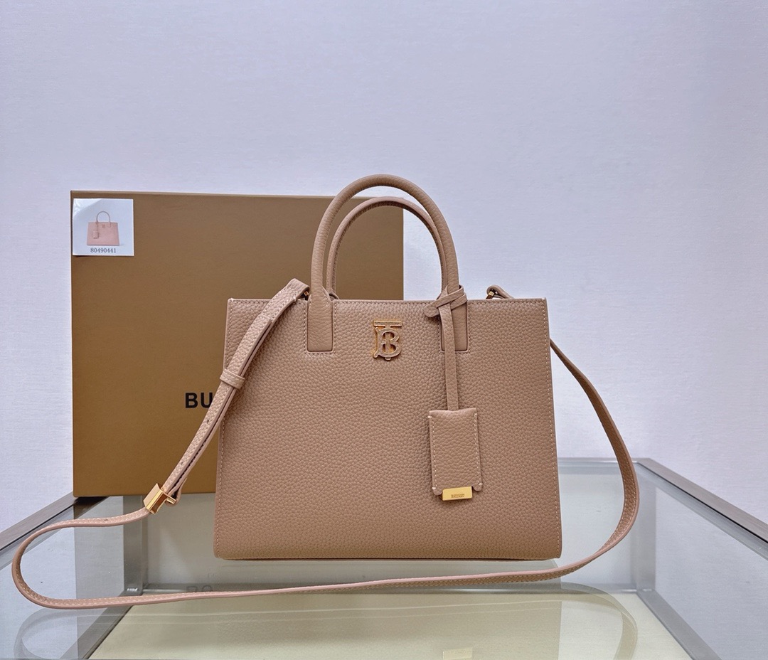 버버리 Burberry 0441 탑 핸들백 27CM