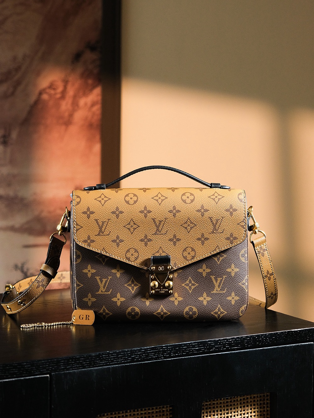 【GR】루이비통 Louis Vuitton M44876 Pochette Metis 포쉐트 메티스 모노그램 리버스 25CM