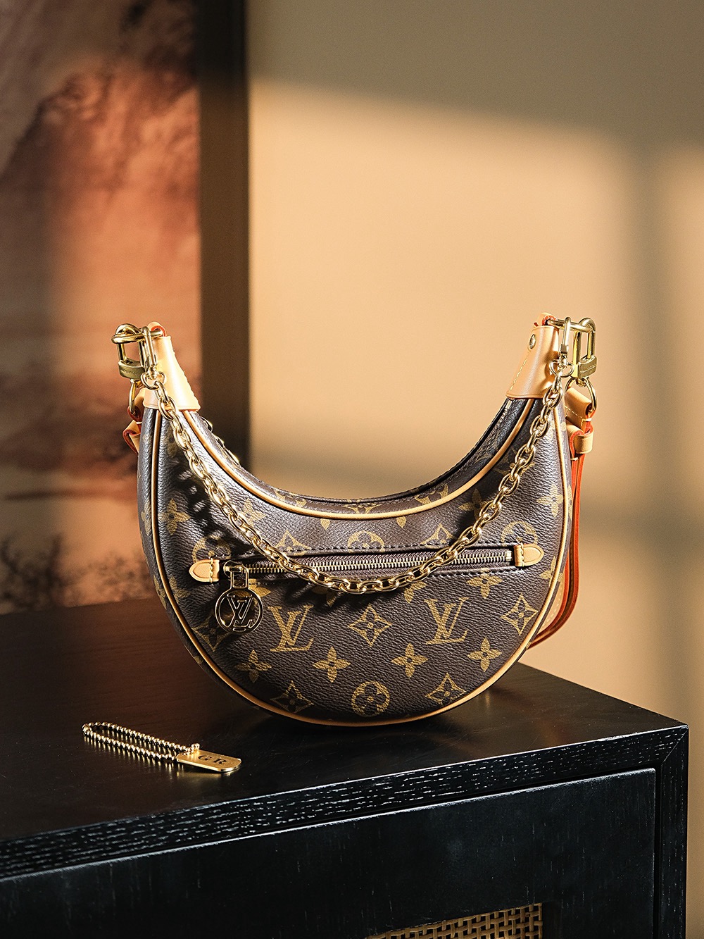 【GR】루이비통 Louis Vuitton M81098 Loop 루프 모노그램 23CM