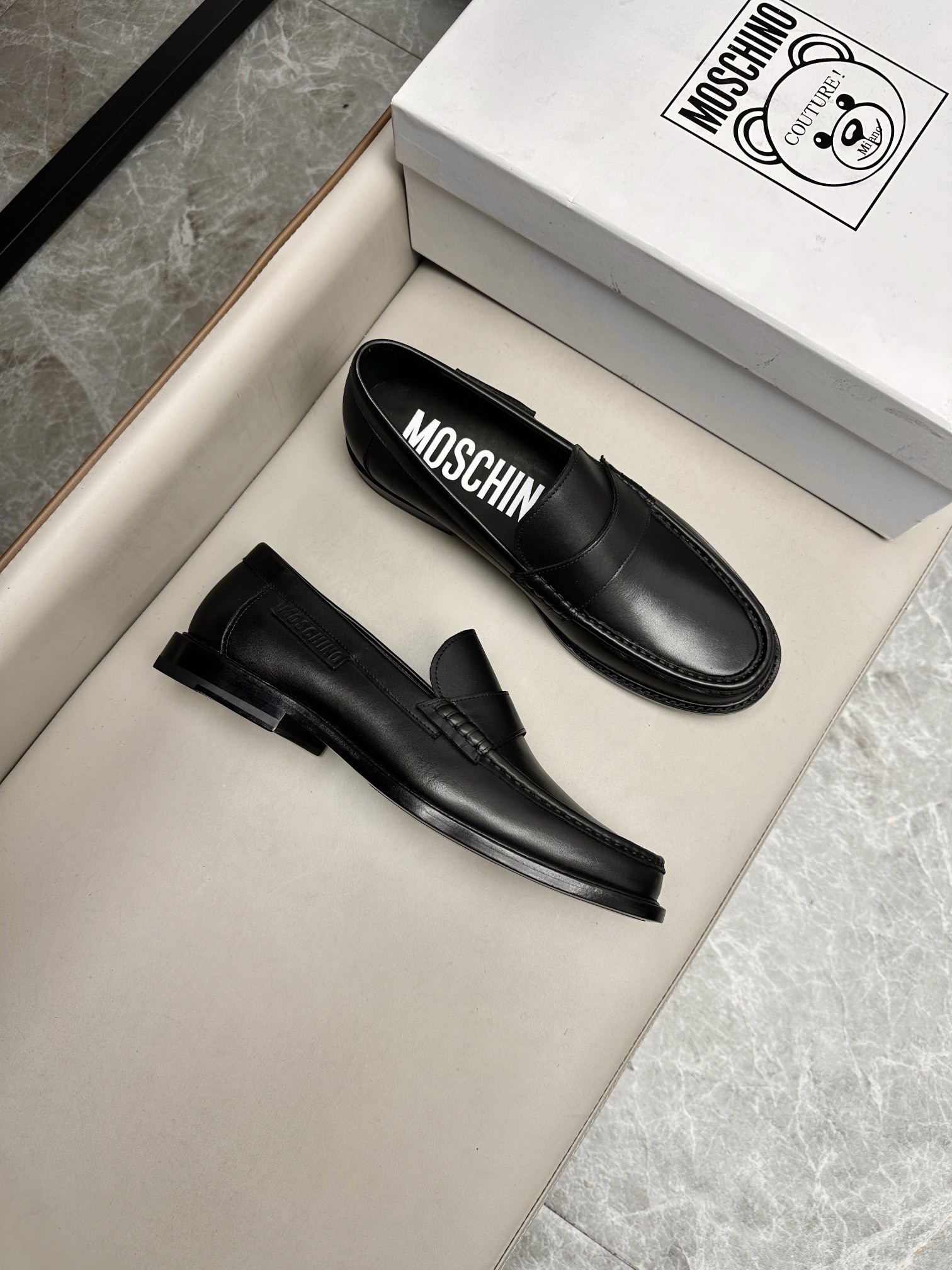 MOSCHINO 구두