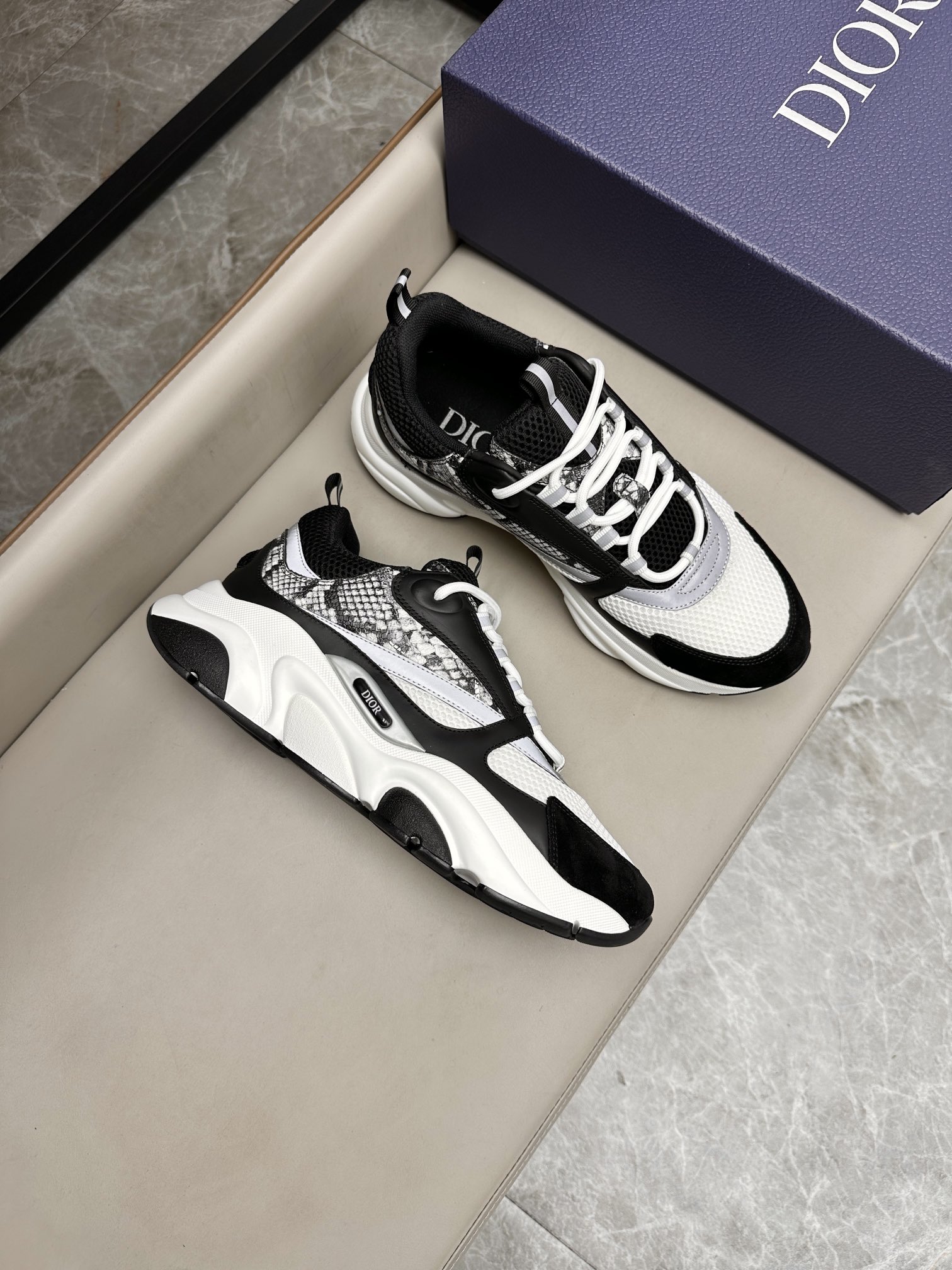 디올 Dior 스니커즈