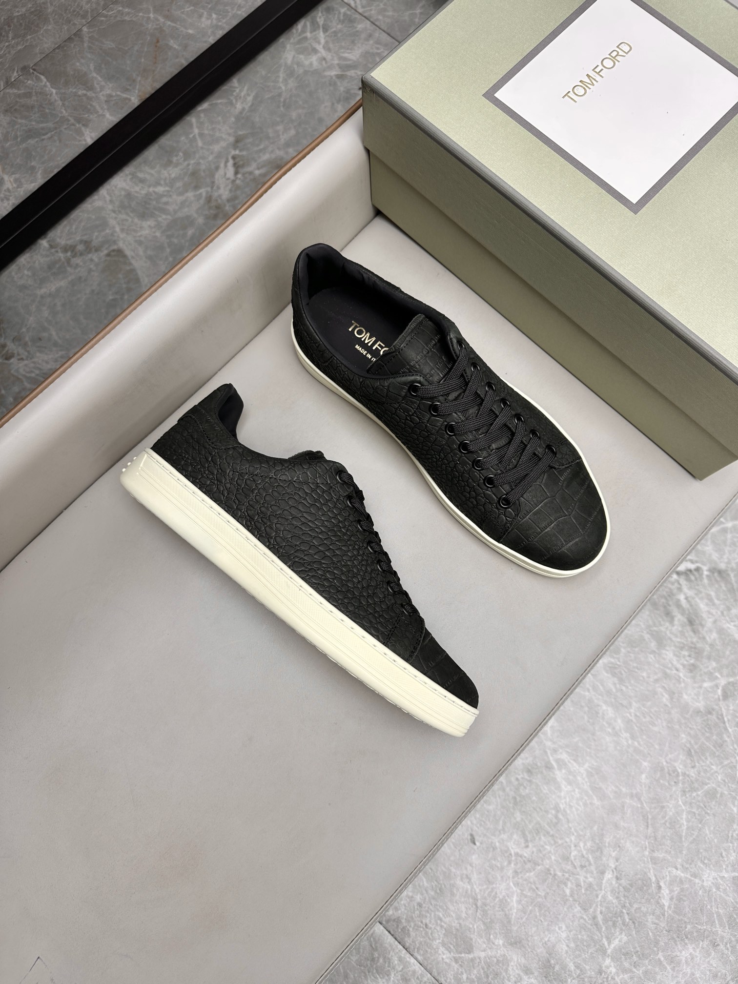 톰 포드 Tom Ford 스니커즈