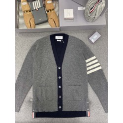 톰브라운 Thom Browne 가디건