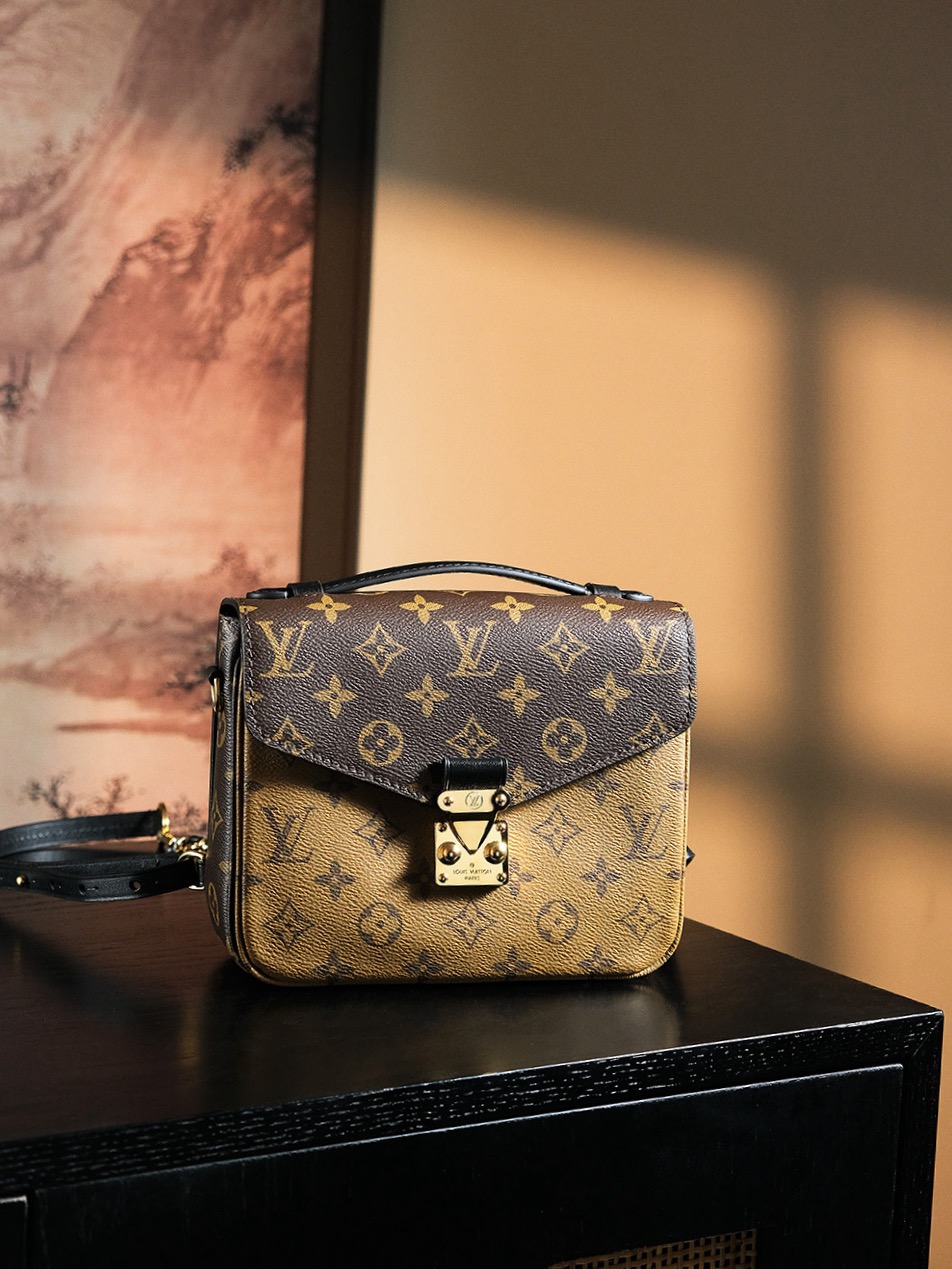 【GR】루이비통 Louis Vuitton M11941 Pochette Metis Backpack 백팩 17CM