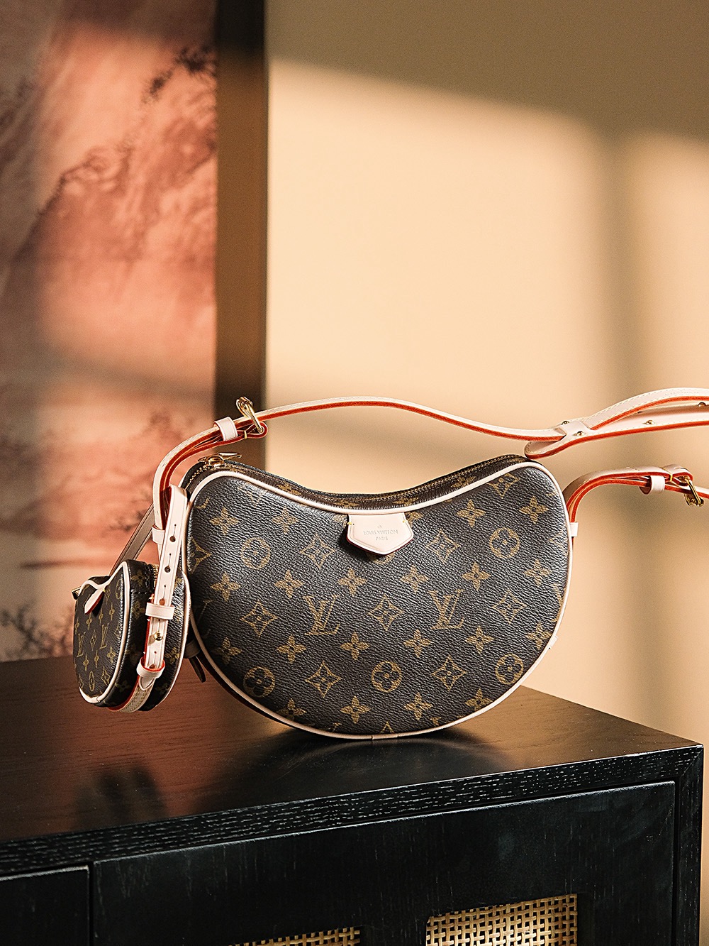 【GR】루이비통 Louis Vuitton M46828 Croissant 크로스 백 25CM