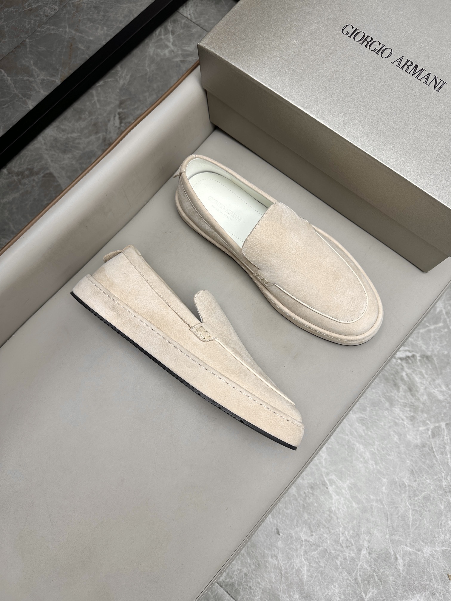 GIORGIO ARMANI 스니커즈