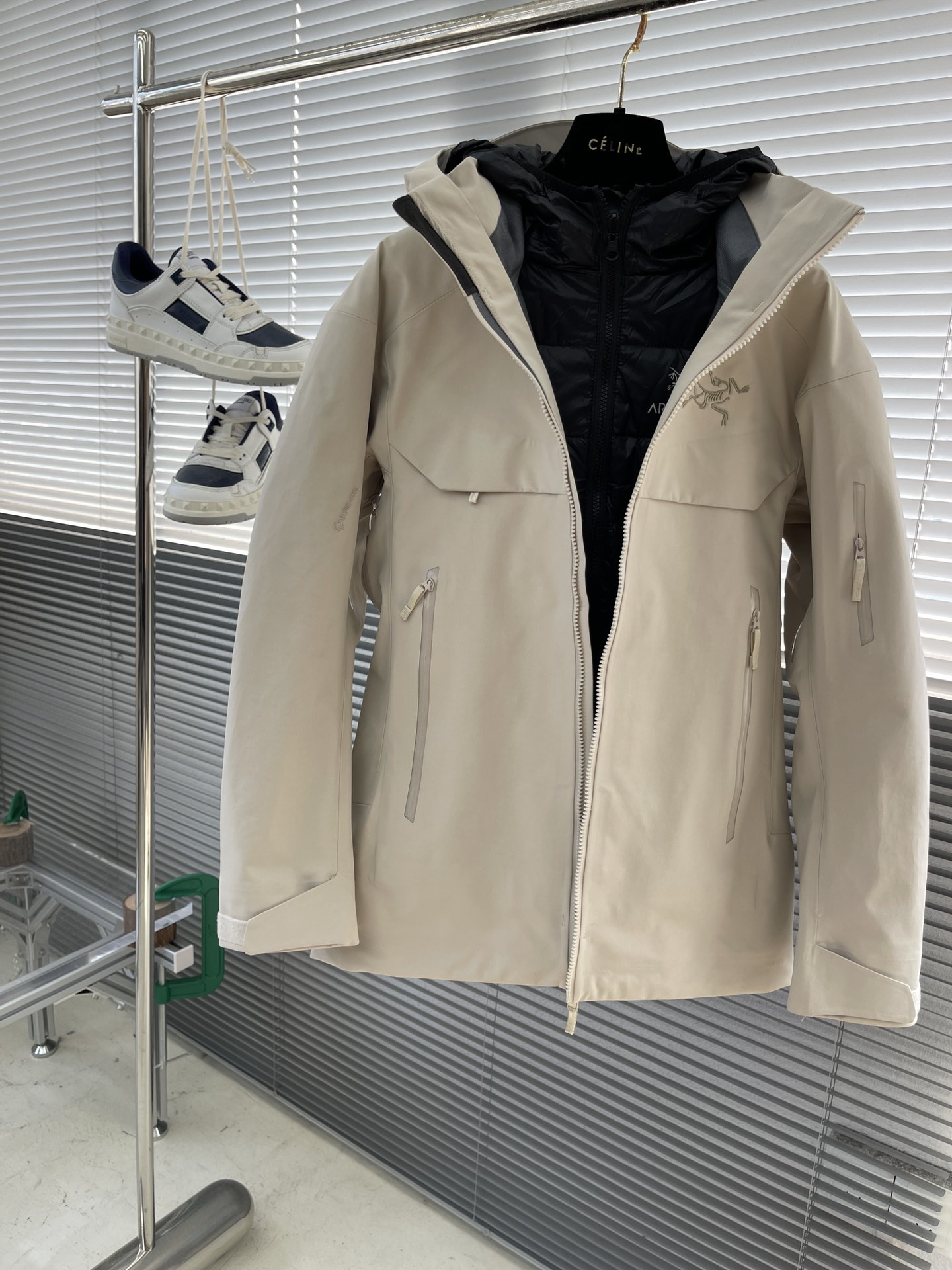 아크테릭스 ARC'TERYX 패딩 재킷