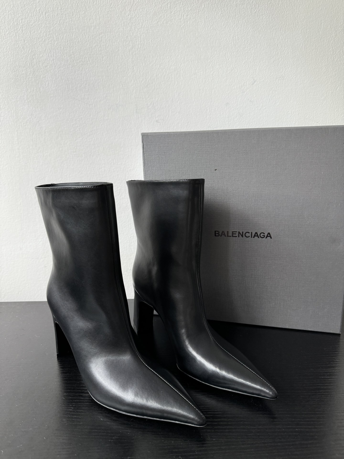 발렌시아가 Balenciaga 부츠