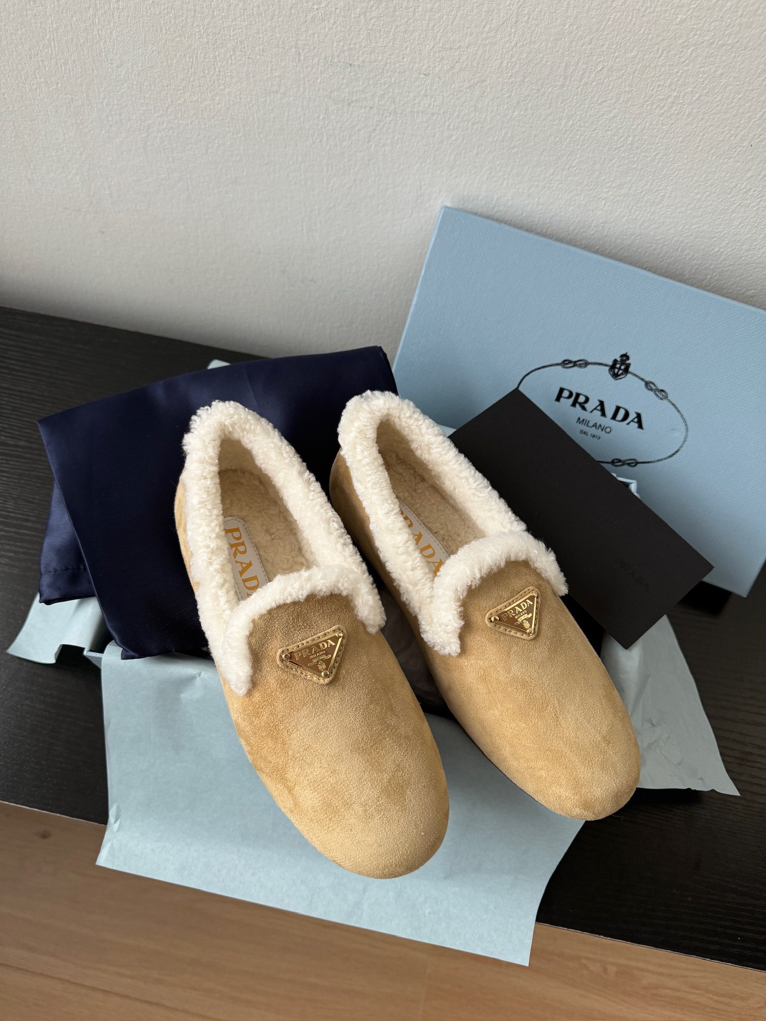 프라다 Prada 로퍼