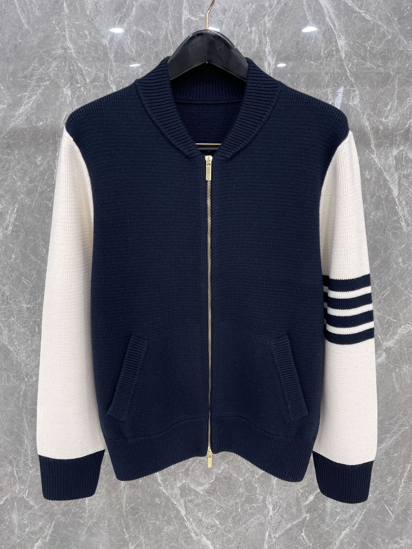 [대리석집] 톰브라운 Thom Browne 재킷