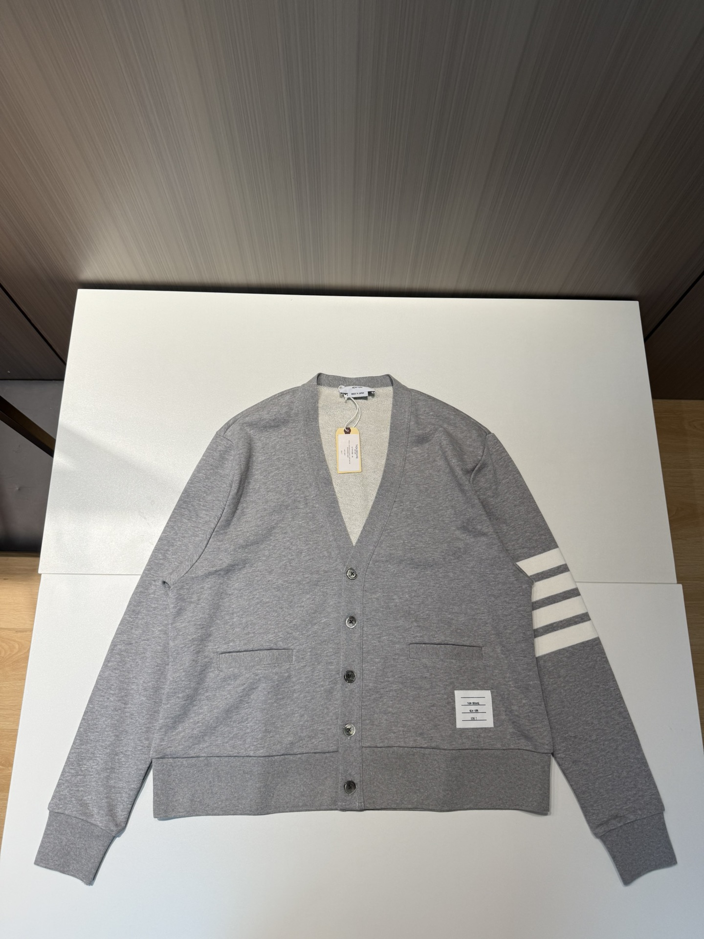 톰브라운 Thom Browne 가디건