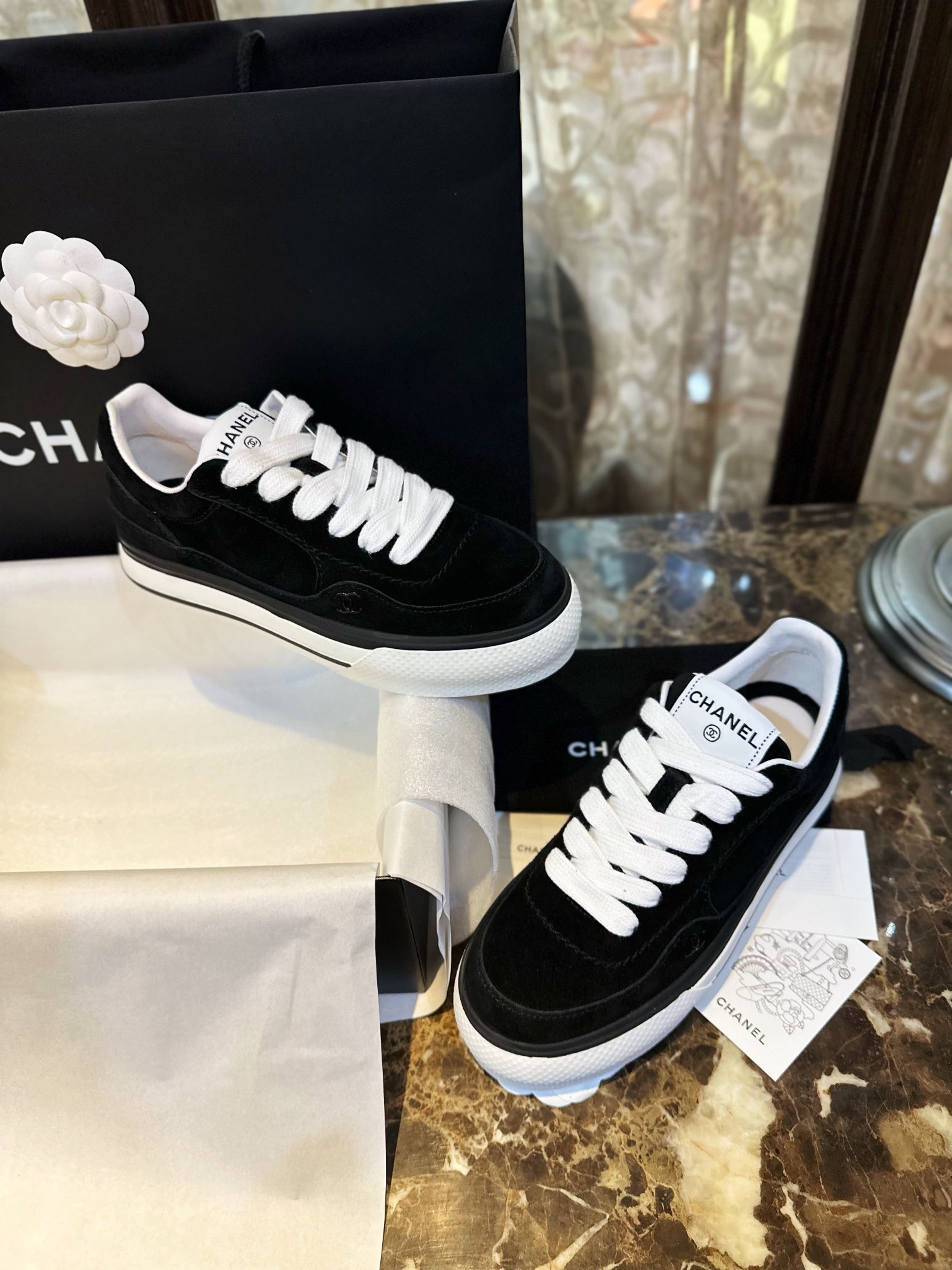 샤넬 CHANEL 스니커즈