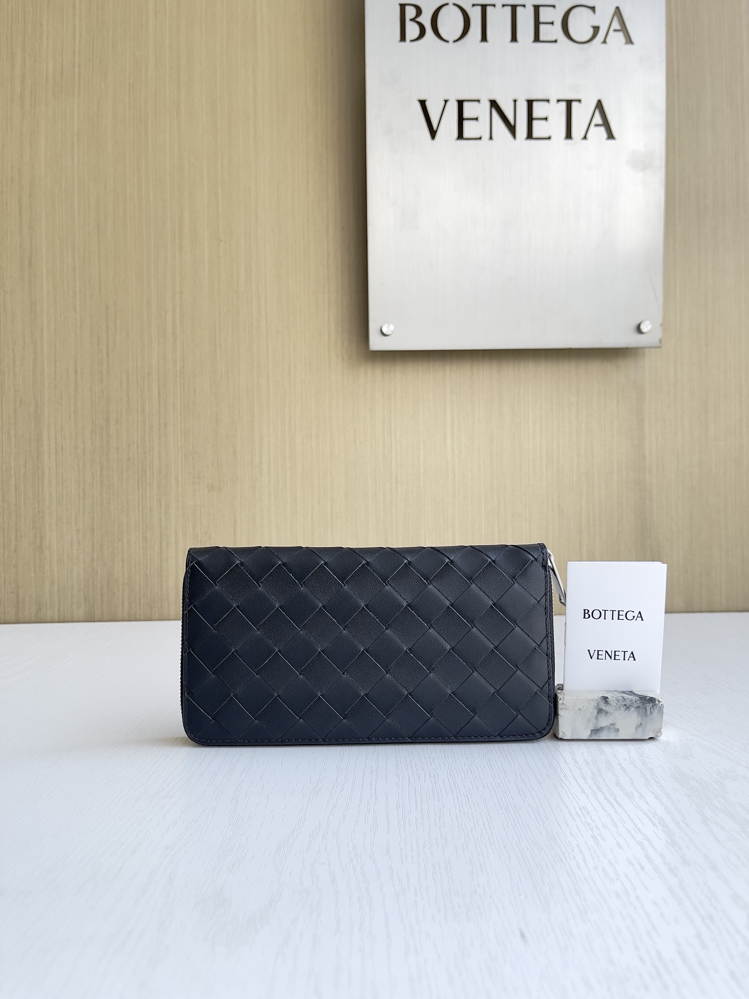 보테가 베네타 Bottega Veneta Bi-Fold Wallet 반지갑 593217