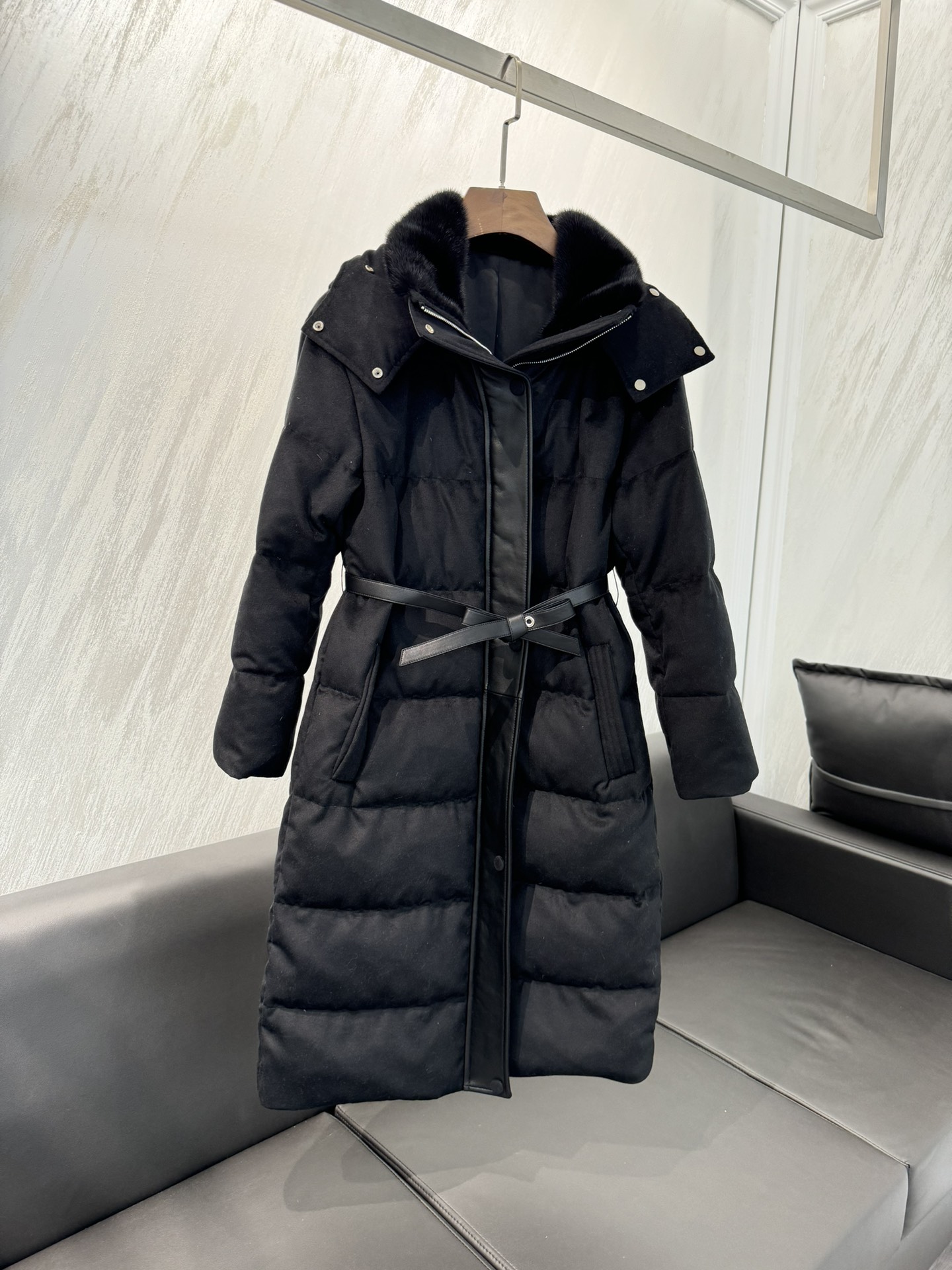 로로피아나 Loro Piana 패딩