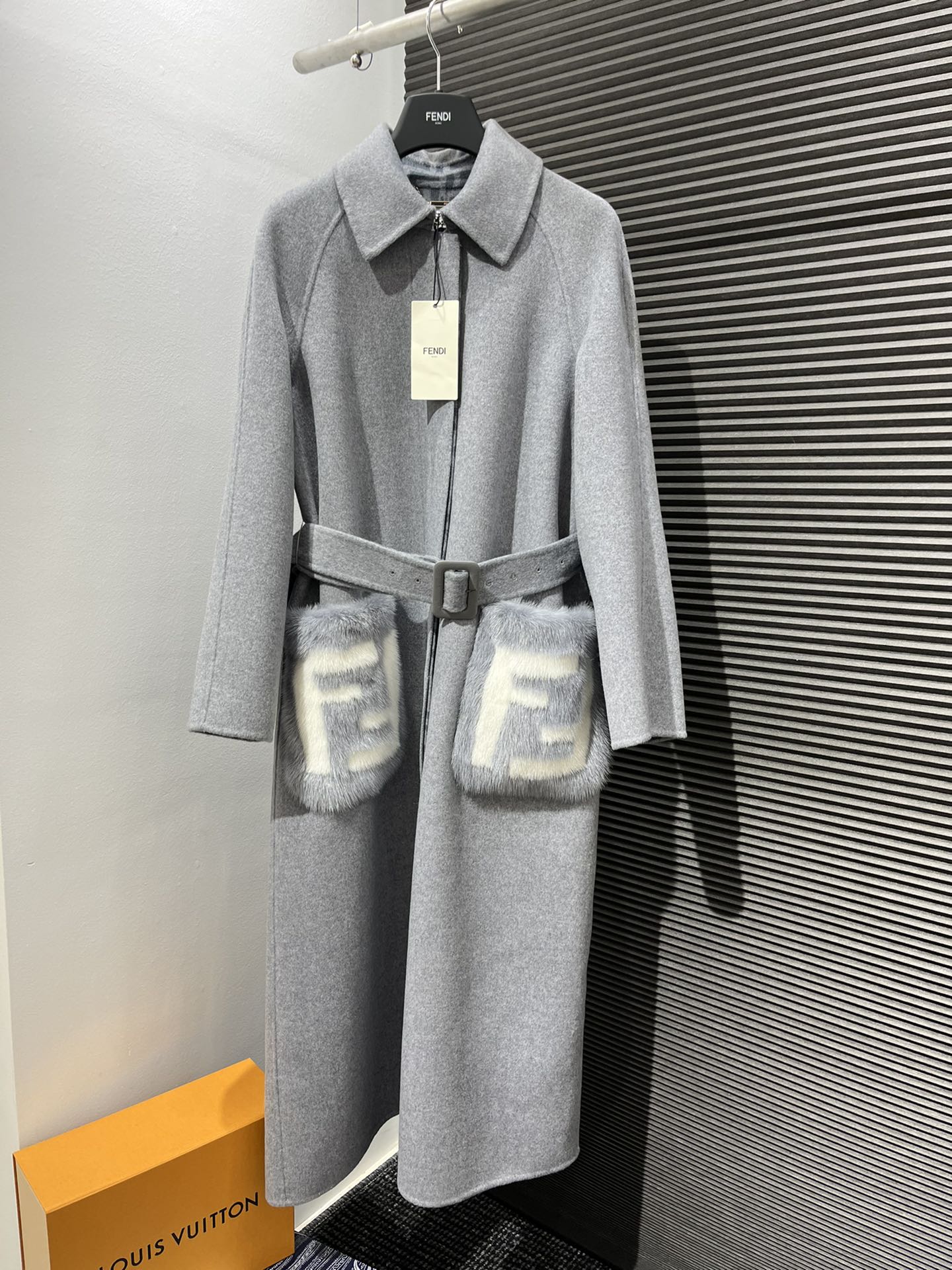 펜디 FENDI 코트