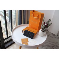 루이비통 Louis Vuitton M64038 카드 케이스 14.5CM