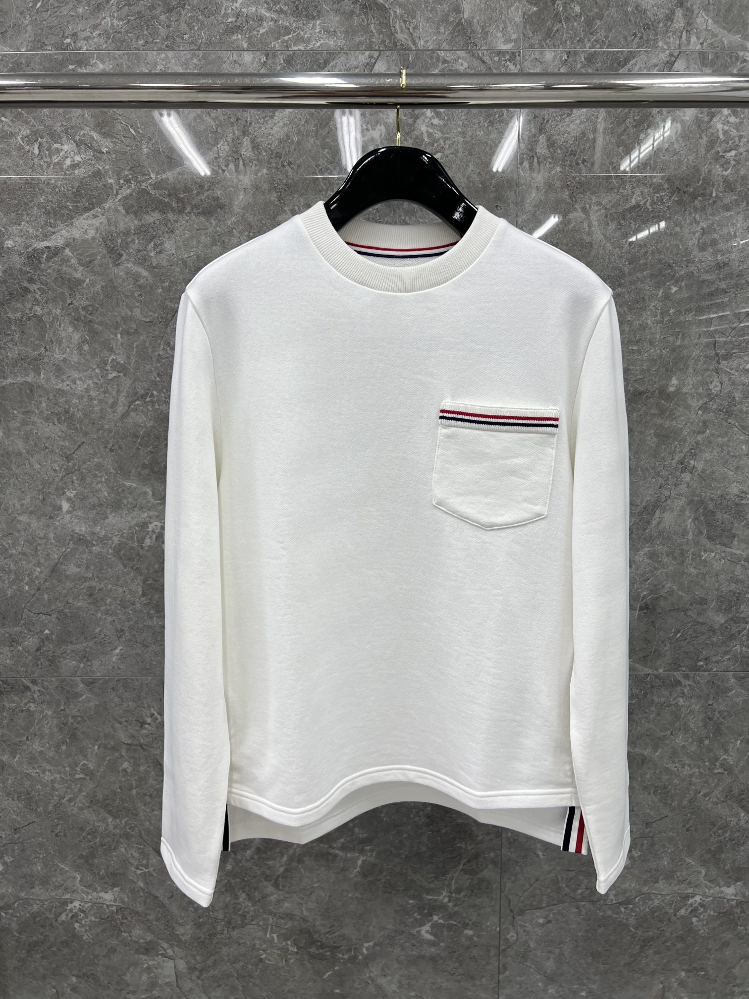 [대리석집]  톰브라운 Thom Browne 라운드 맨투맨