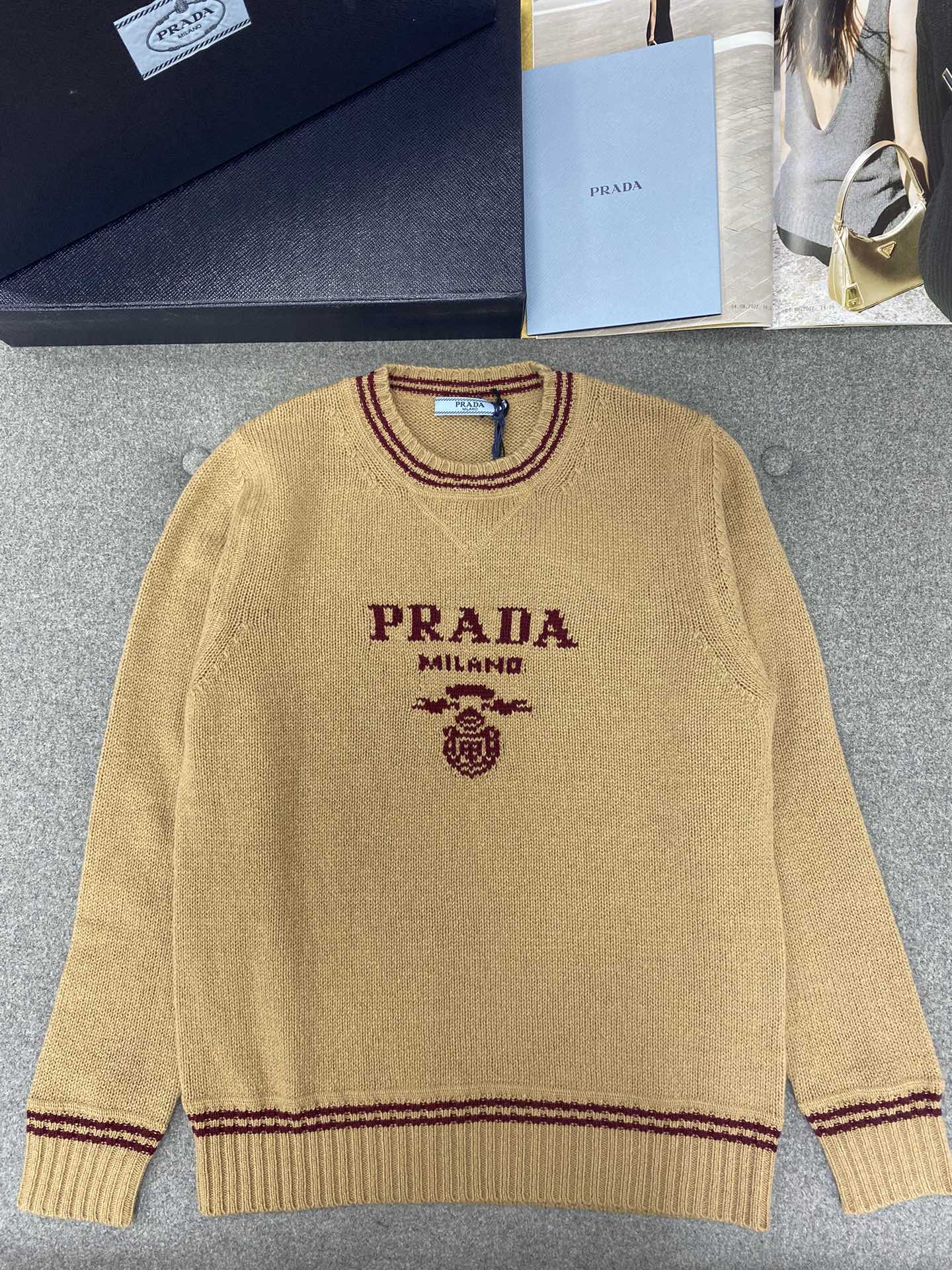 프라다 Prada 스웨터