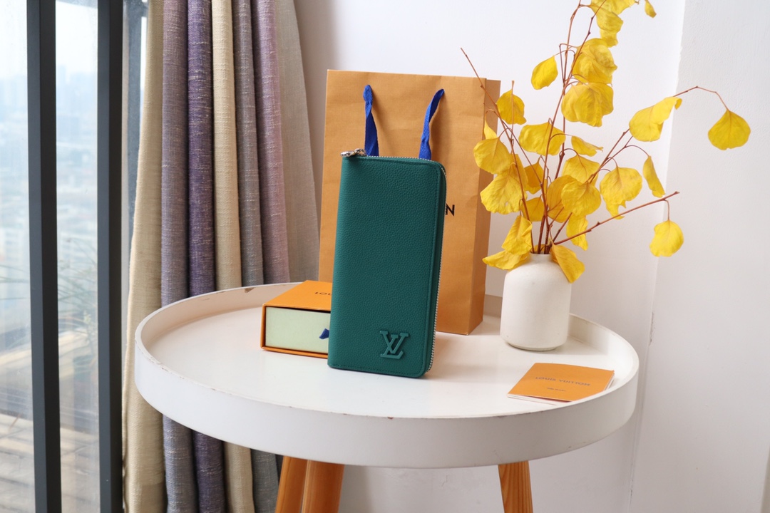 루이비통 Louis Vuitton M69979 지갑 20CM