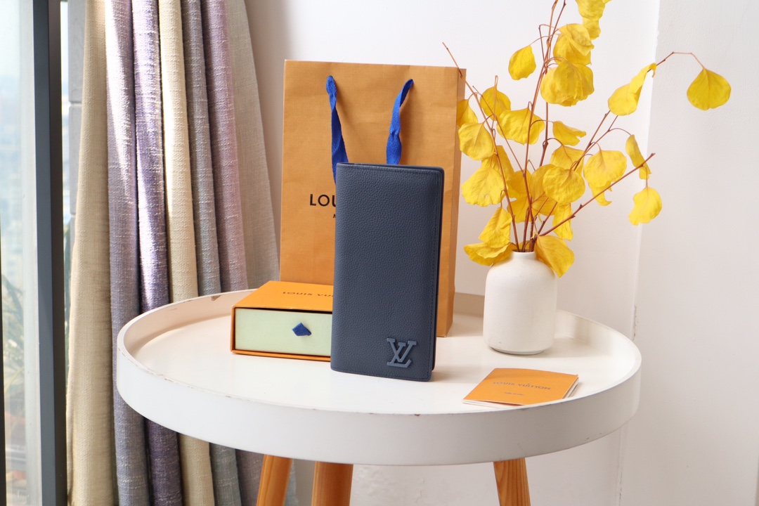 루이비통 Louis Vuitton M69979 지갑 19CM