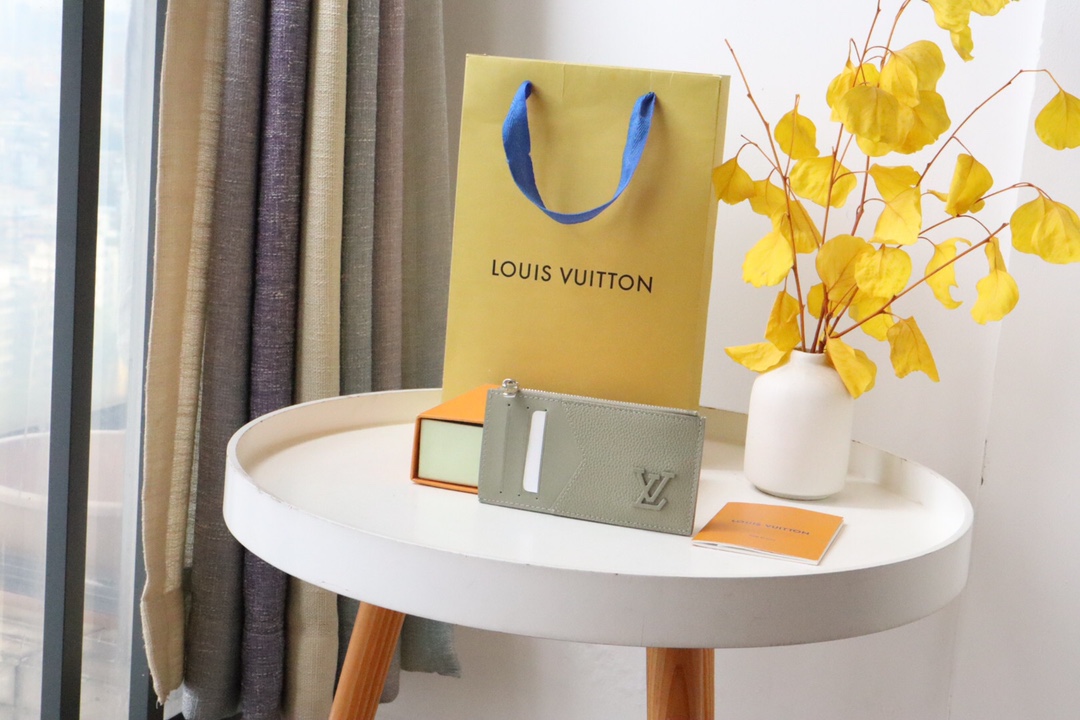 루이비통 Louis Vuitton M82280 카드 케이스 14.5CM