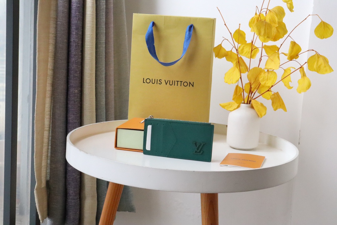 루이비통 Louis Vuitton M82280 카드 케이스 14.5CM