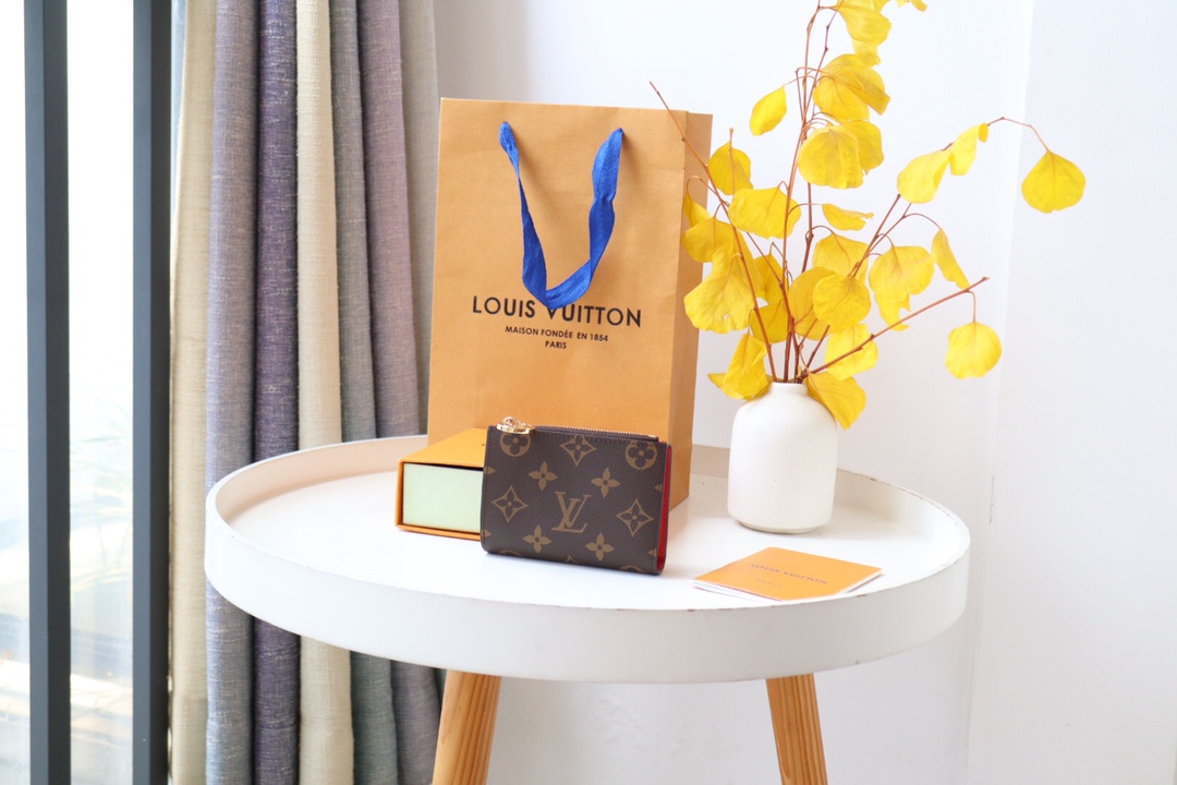 루이비통 Louis Vuitton M82415 지갑 11.5CM
