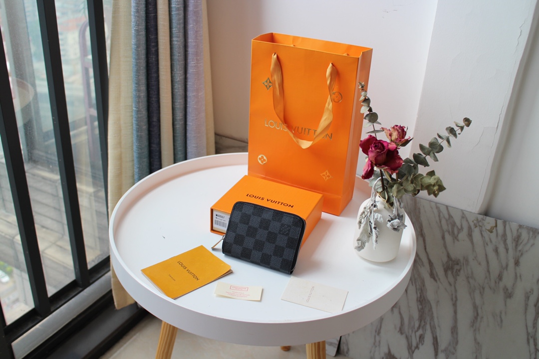 루이비통 Louis Vuitton M60067 지갑 11CM